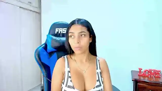 sophiax-x online show from January 6, 1:53 am