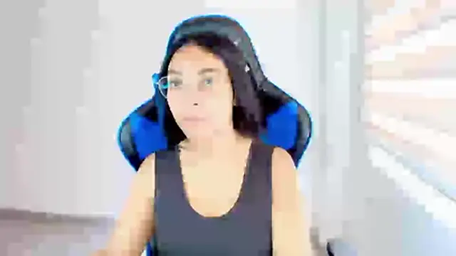 sophiax-x online show from April 20, 2:53 pm