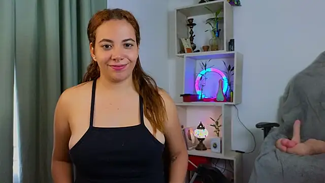 Snapshot of Emma_Wish chatting on February 23, 8:44 pm Emma Wish online show from February 23, 8:44 pm