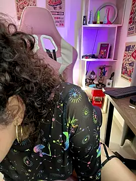 Snapshot of Emma_Wish chatting on October 2, 7:43 pm Emma Wish online show from October 2, 7:43 pm