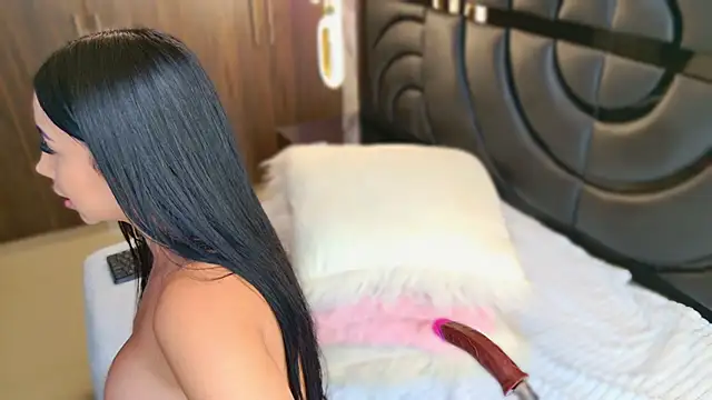 sarahgrey18 online show from February 26, 2:25 pm