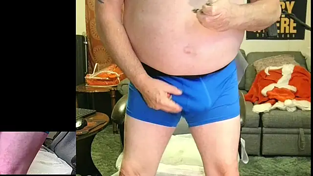 Snapshot of countrydomdaddy chatting on December 24, 1:06 am countrydomdaddy online show from December 24, 1:06 am