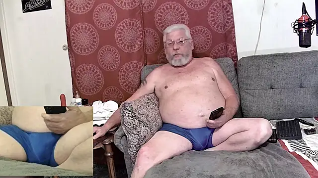 Snapshot of countrydomdaddy chatting on December 31, 12:54 am countrydomdaddy online show from December 31, 12:54 am