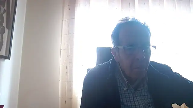Snapshot of TonyComa chatting on December 4, 12:03 pm TonyComa online show from December 4, 12:03 pm