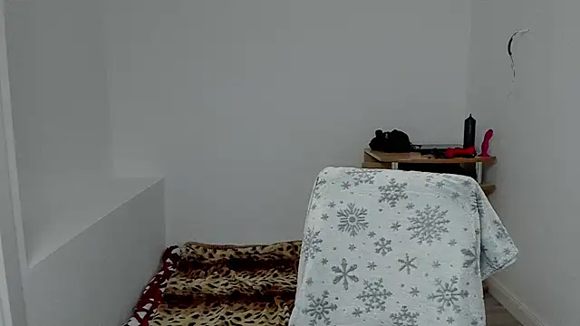 sexxymuscles4u online show from December 12, 9:40 am