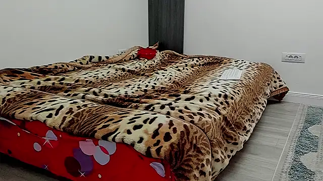 sexxymuscles4u online show from February 20, 6:35 pm