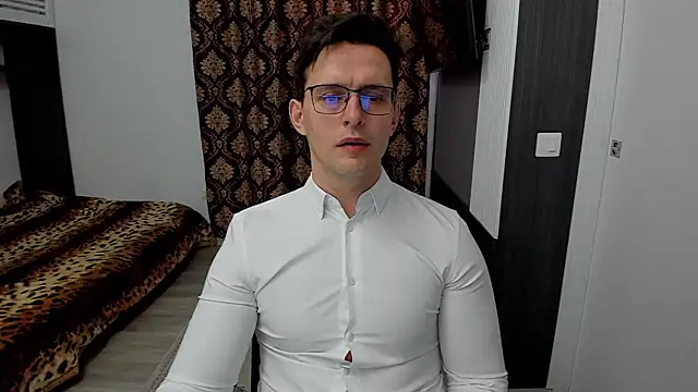 sexxymuscles4u online show from March 10, 2:26 pm