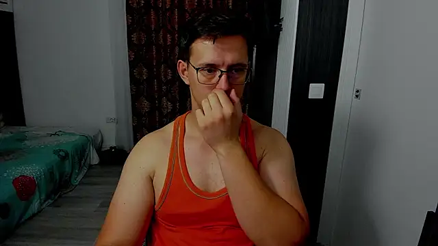 sexxymuscles4u online show from September 13, 9:53 am