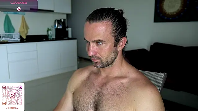 Jonathan   123 online show from November 15, 3:26 am