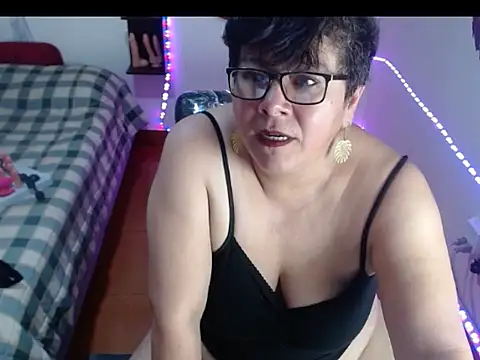 Snapshot of angelitolove727 chatting on July 21, 7:49 pm angelitolove727 online show from July 21, 7:49 pm