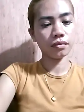 Snapshot of Cutie_body11 chatting on December 2, 12:18 pm Cutie body11 online show from December 2, 12:18 pm