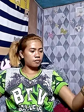 Snapshot of Cutie_body11 chatting on December 7, 5:15 am Cutie body11 online show from December 7, 5:15 am