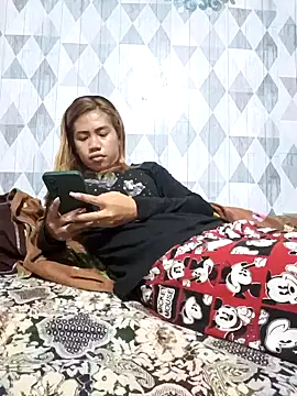 Snapshot of Cutie_body11 chatting on December 10, 7:26 am Cutie body11 online show from December 10, 7:26 am