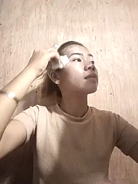 Snapshot of Cutie_body11 chatting on January 25, 11:43 pm Cutie body11 online show from January 25, 11:43 pm