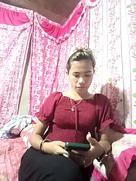 Snapshot of Cutie_body11 chatting on February 7, 11:12 am Cutie body11 online show from February 7, 11:12 am