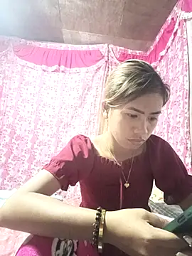 Snapshot of Cutie_body11 chatting on February 7, 11:45 pm Cutie body11 online show from February 7, 11:45 pm