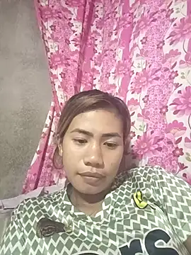 Snapshot of Cutie_body11 chatting on February 12, 1:59 pm Cutie body11 online show from February 12, 1:59 pm