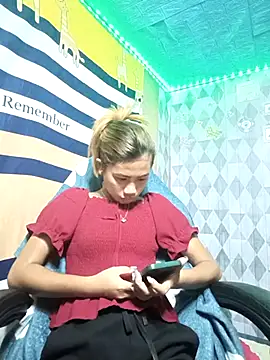 Snapshot of Cutie_body11 chatting on February 16, 1:36 am Cutie body11 online show from February 16, 1:36 am