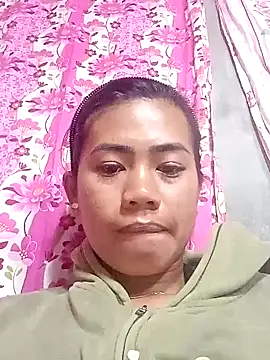 Snapshot of Cutie_body11 chatting on March 13, 12:27 am Cutie body11 online show from March 13, 12:27 am