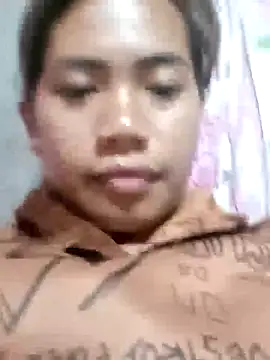 Snapshot of Cutie_body11 chatting on March 20, 11:56 pm Cutie body11 online show from March 20, 11:56 pm