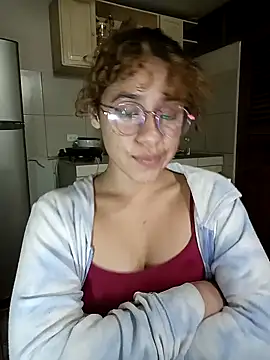 Snapshot of EmmaMelissa0521 chatting on January 26, 12:37 am EmmaMelissa0521 online show from January 26, 12:37 am