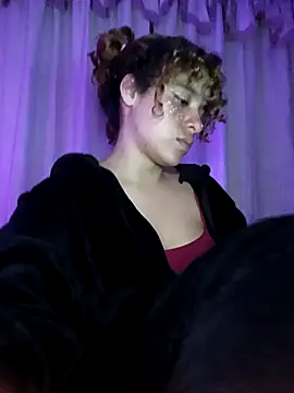 Snapshot of EmmaMelissa0521 chatting on March 15, 4:46 am EmmaMelissa0521 online show from March 15, 4:46 am