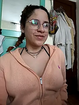 Snapshot of EmmaMelissa0521 chatting on September 21, 7:26 pm EmmaMelissa0521 online show from September 21, 7:26 pm