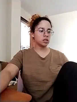 EmmaMelissa0521 online show from March 8, 7:06 pm