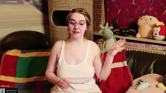 GamerGirl Eve online show from February 17, 8:59 pm