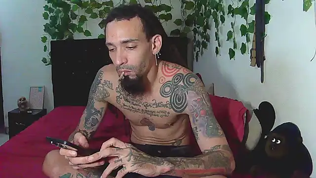 Snapshot of caribbeanlover1 chatting on October 21, 10:54 pm caribbeanlover1 online show from October 21, 10:54 pm