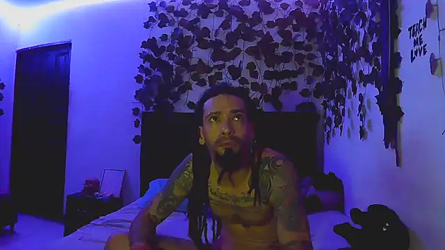 caribbeanlover1 online show from January 8, 4:26 am