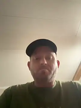 smokeymt420 online show from December 2, 5:35 am