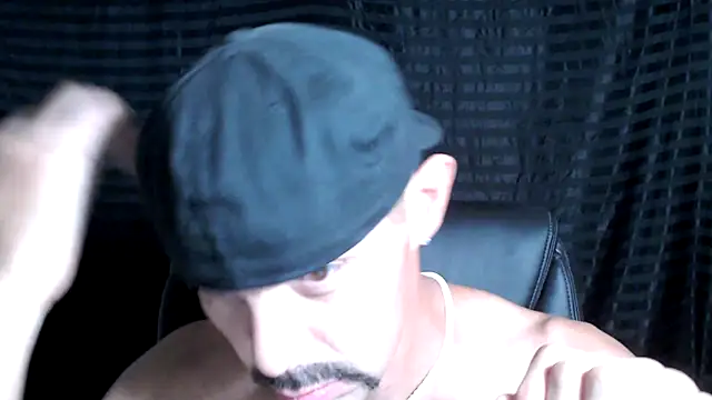 ThickD2C online show from March 13, 6:34 pm