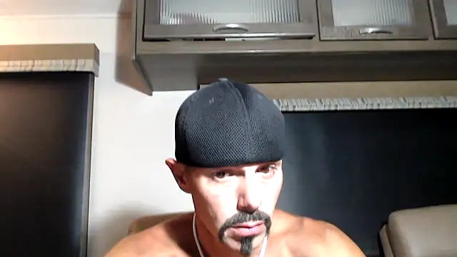 ThickD2C online show from April 25, 7:33 pm