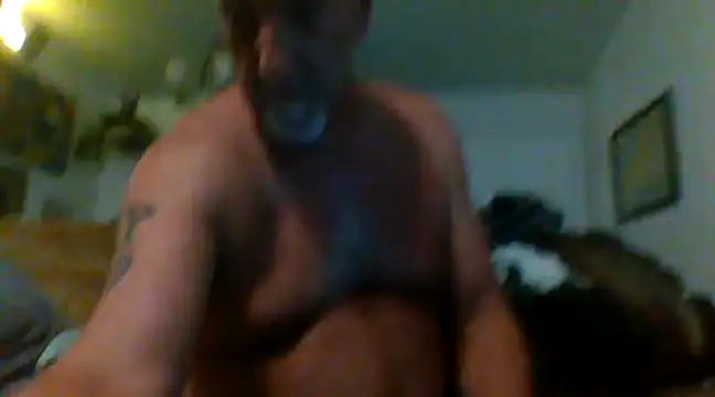 Snapshot of Yankeedave420 chatting on December 16, 5:49 am Yankeedave420 online show from December 16, 5:49 am