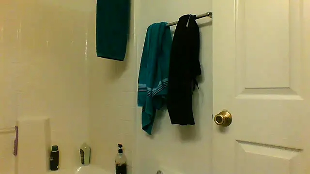 Snapshot of Yankeedave420 chatting on January 30, 4:37 am Yankeedave420 online show from January 30, 4:37 am