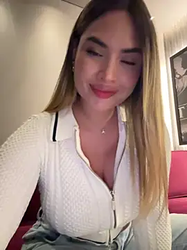 Snapshot of AnaCarrera chatting on October 11, 10:30 pm AnaCarrera online show from October 11, 10:30 pm