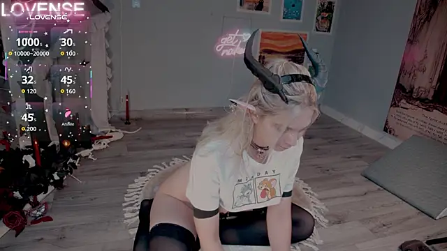 Careful i bite online show from October 27, 5:55 am