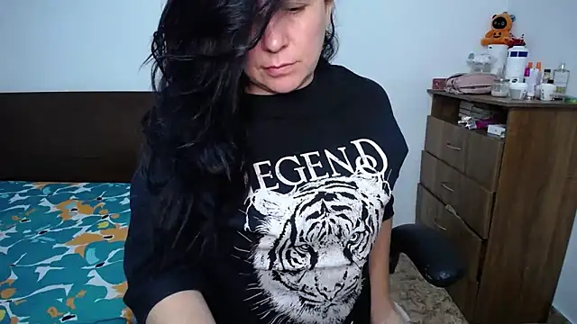 Snapshot of alexa_milsf chatting on May 3, 2:28 am alexa milsf online show from May 3, 2:28 am