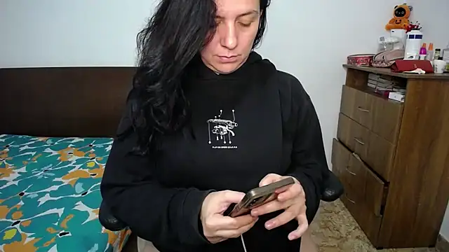 Snapshot of alexa_milsf chatting on May 6, 2:29 am alexa milsf online show from May 6, 2:29 am