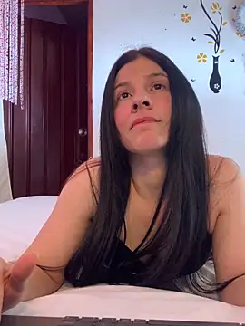 Estefani 32 online show from March 17, 4:43 pm