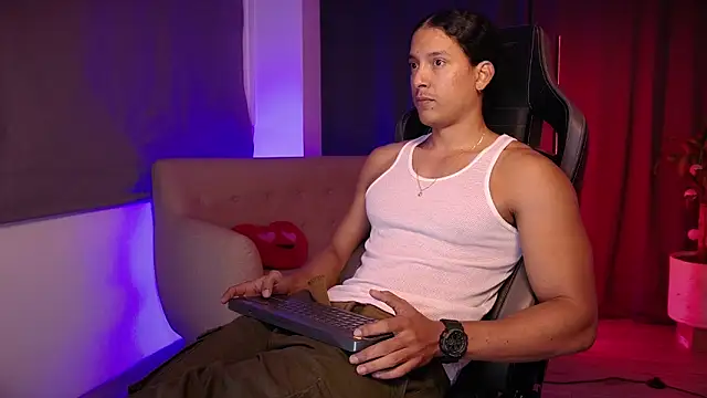 Liam V online show from February 5, 9:58 am