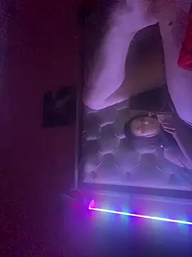 Flossy Vettie online show from March 11, 2:10 am