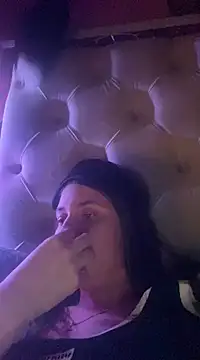 Flossy Vettie online show from March 12, 1:03 am