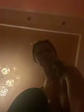 Flossy Vettie online show from March 20, 9:35 pm