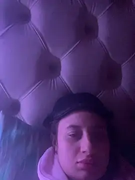 Flossy Vettie online show from March 21, 12:40 am