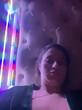 Flossy Vettie online show from November 6, 7:04 pm