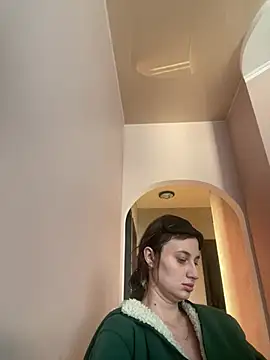 Flossy Vettie online show from April 4, 3:20 pm