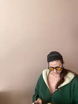 Flossy Vettie online show from April 18, 11:36 am