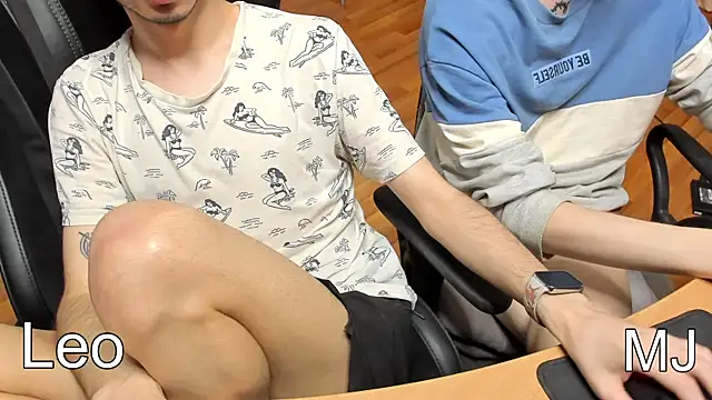 teelimata online show from March 8, 2:19 pm